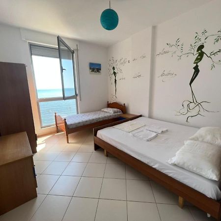Blue Sky Apartaments Durres Ngoại thất bức ảnh