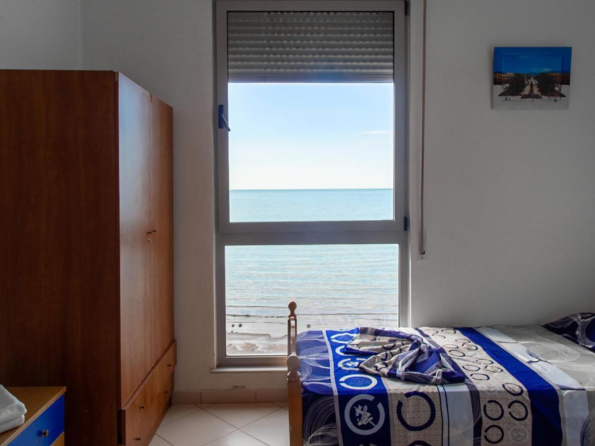 Blue Sky Apartaments Durres Ngoại thất bức ảnh